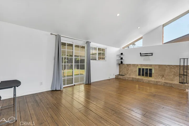 21025 Blythe Street, Canoga Park, California 91304