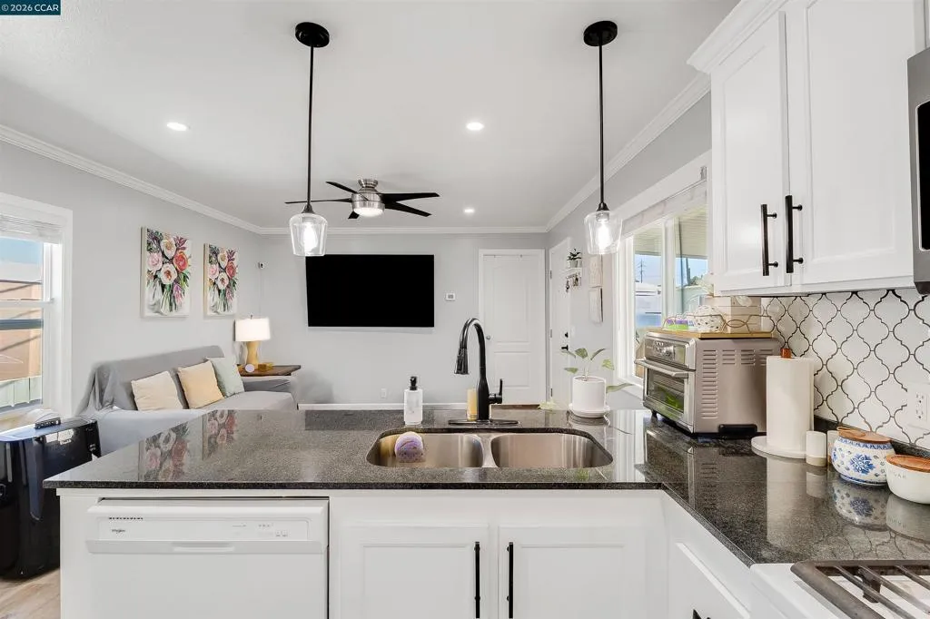 5751 Bridge Head Rd, Oakley, California 94509 — photo 5