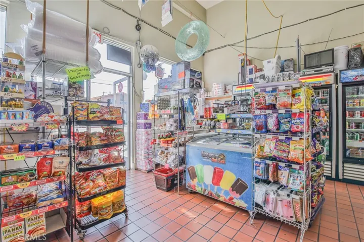 5135 Avalon, Los Angeles, California 90011