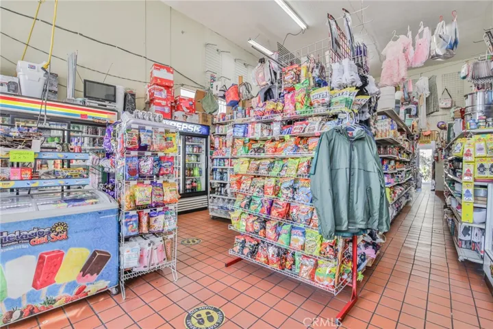 5135 Avalon, Los Angeles, California 90011