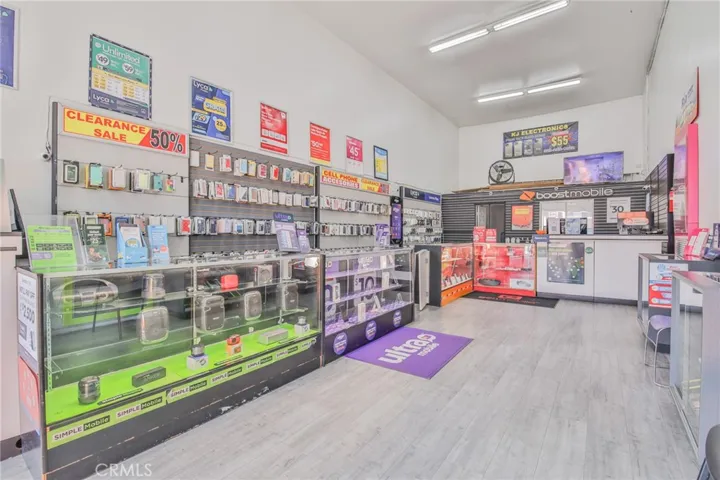 5135 Avalon, Los Angeles, California 90011