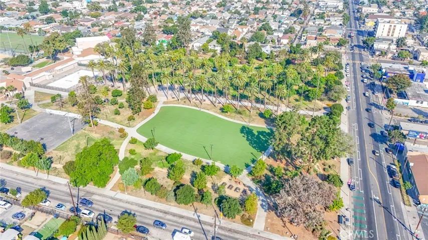 5135 Avalon, Los Angeles, California 90011