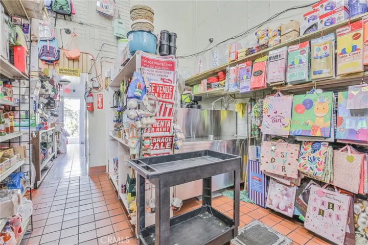 5135 Avalon, Los Angeles, California 90011