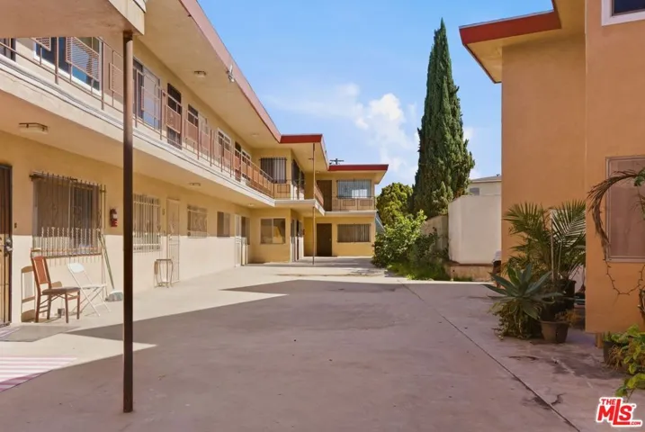 410 N Market Street 3, Inglewood, California 90302