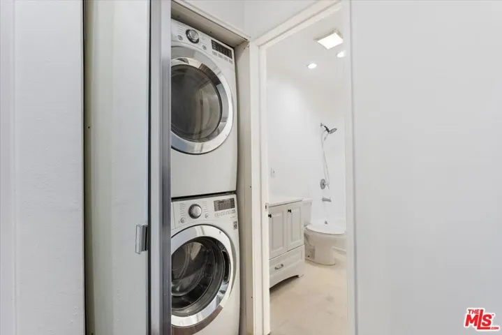 appliances included