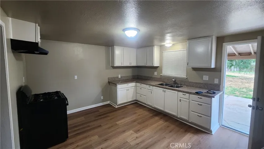 301 Braden, Hanford, California 93230
