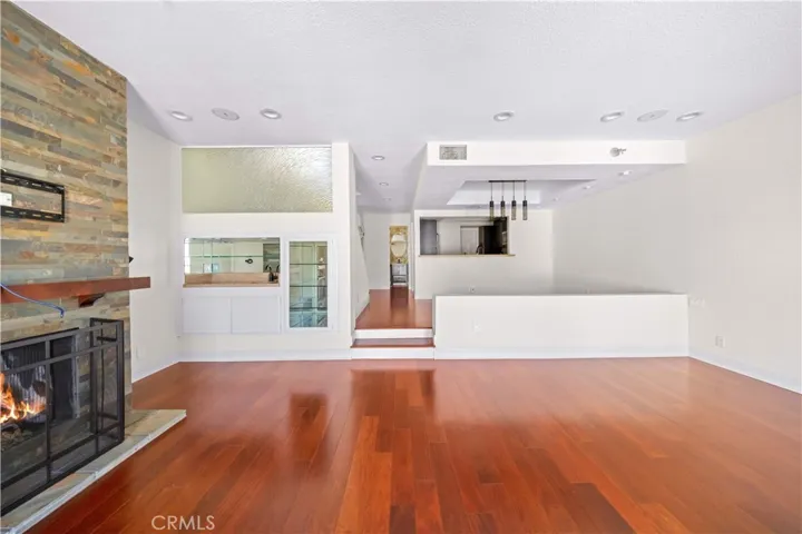 3312 Tempe, Huntington Beach, California 92649