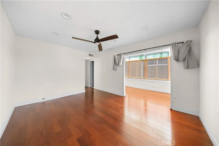 3312 Tempe, Huntington Beach, California 92649