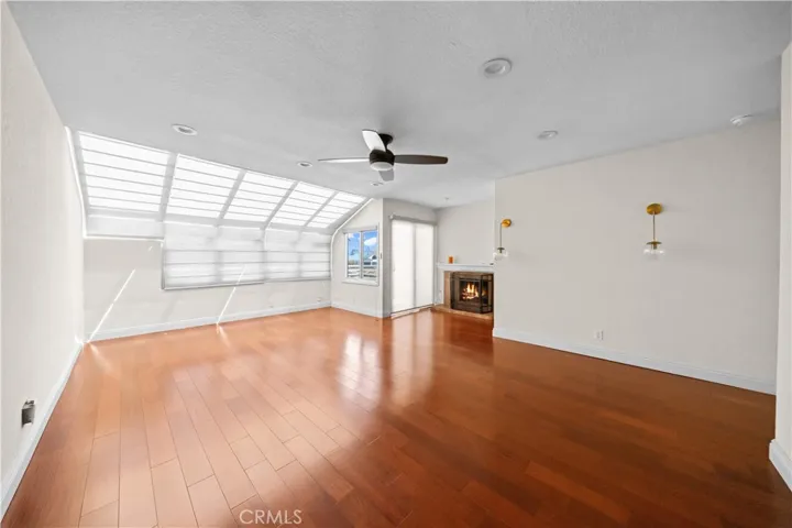 3312 Tempe, Huntington Beach, California 92649