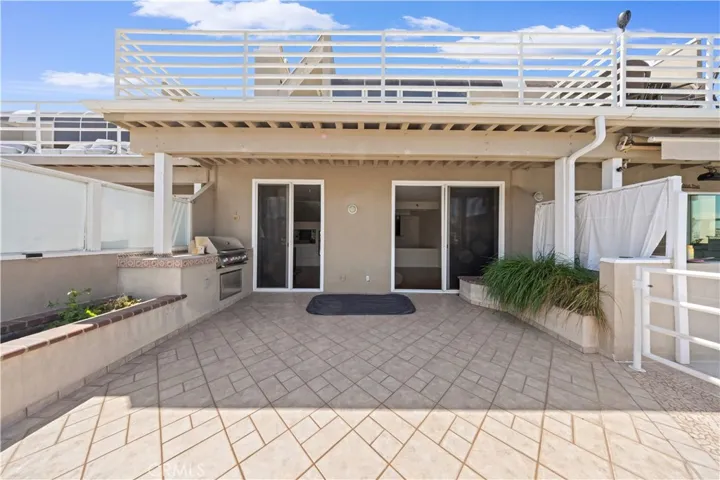 3312 Tempe, Huntington Beach, California 92649