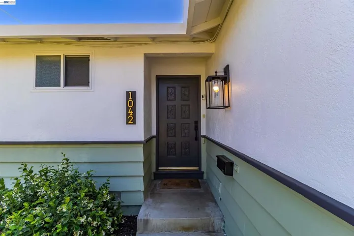 1042 Nielsen Lane, Livermore, California 94550