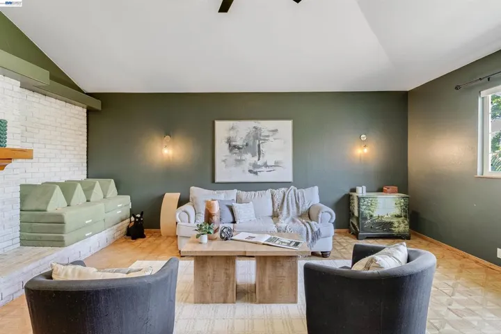 1042 Nielsen Lane, Livermore, California 94550
