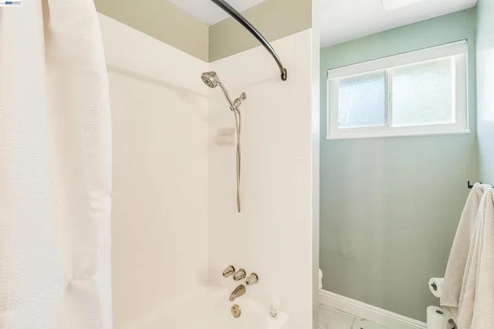 1042 Nielsen Lane, Livermore, California 94550