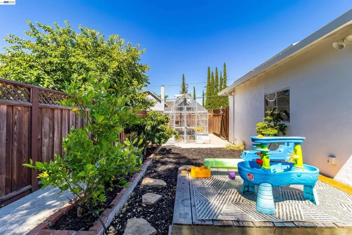 1042 Nielsen Lane, Livermore, California 94550