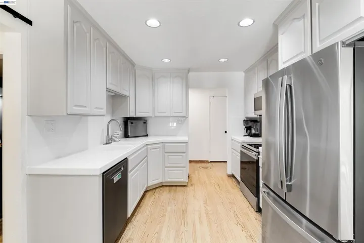 1042 Nielsen Lane, Livermore, California 94550