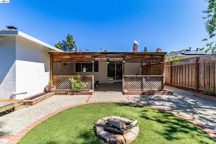 1042 Nielsen Lane, Livermore, California 94550
