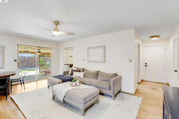 1042 Nielsen Lane, Livermore, California 94550