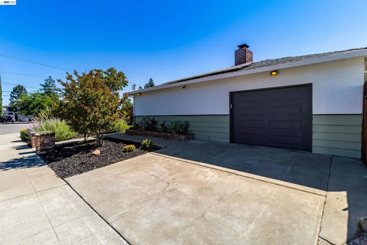 1042 Nielsen Lane, Livermore, California 94550