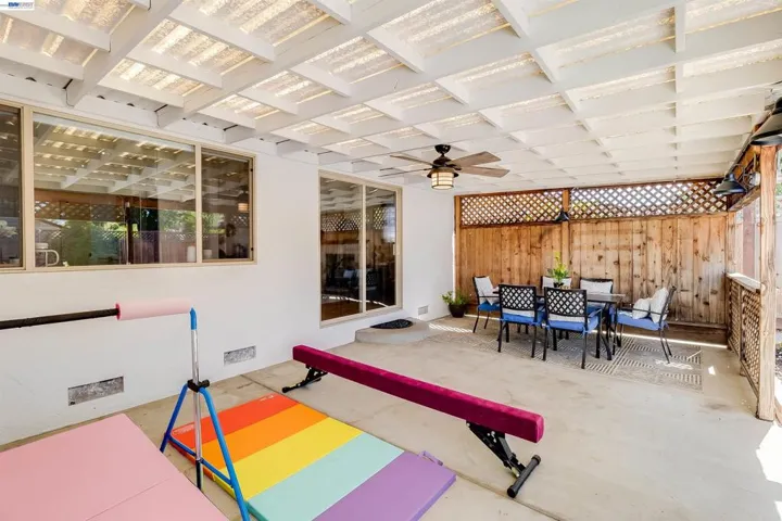 1042 Nielsen Lane, Livermore, California 94550