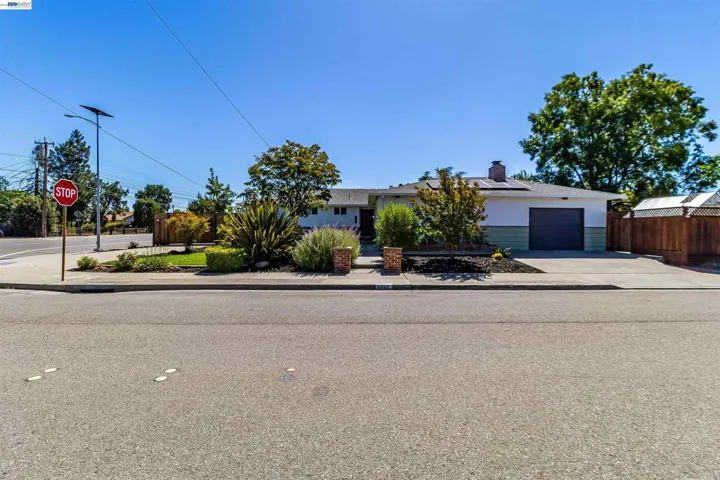 1042 Nielsen Lane, Livermore, California 94550