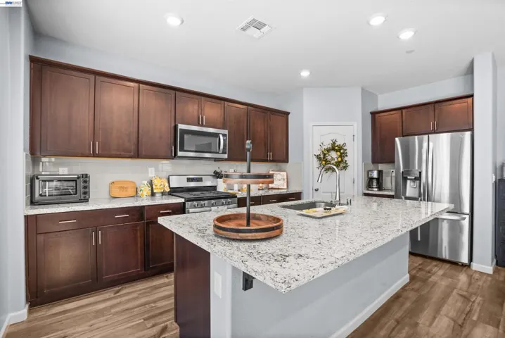 281 Agata Way, Oakley, California 94561