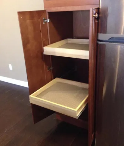 Kitchen Cabinet Update
