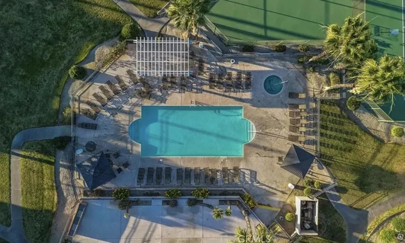 Pool 1
