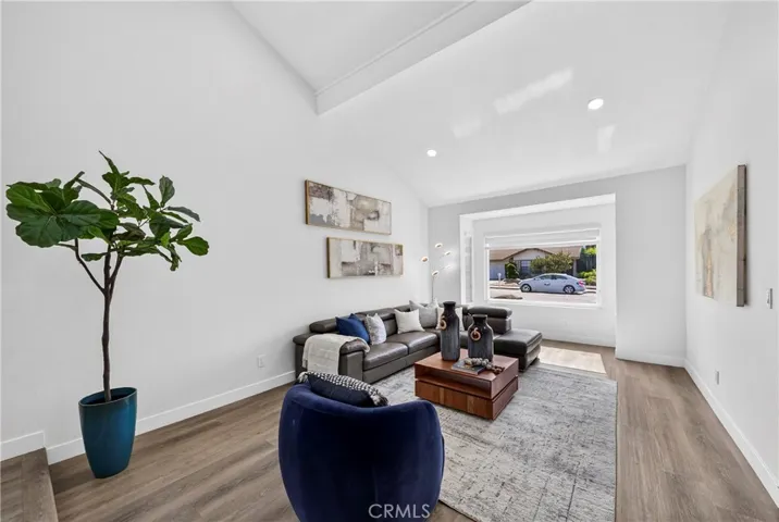 2207 Heritage, Fullerton, California 92833