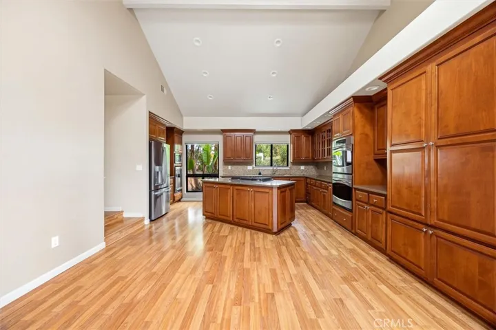 105 Park Pl, Pismo Beach, California 93449