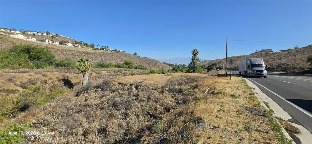 17401 La Sierra, Riverside, California 92503 — photo 4
