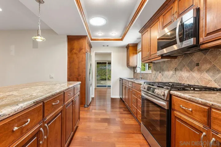 12535 Horado, San Diego, California 92128