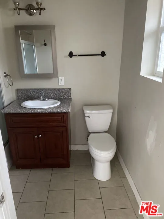 Back Unit