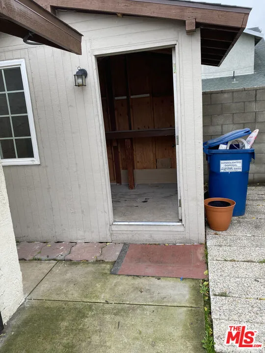 Back Unit Shed