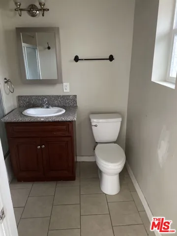 Back Unit
