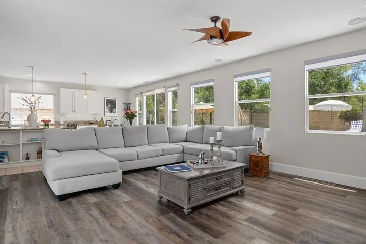 Den/Family/Great Room