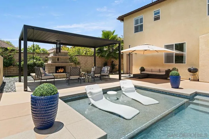 Swimming Pool/Hot Tub/Sauna