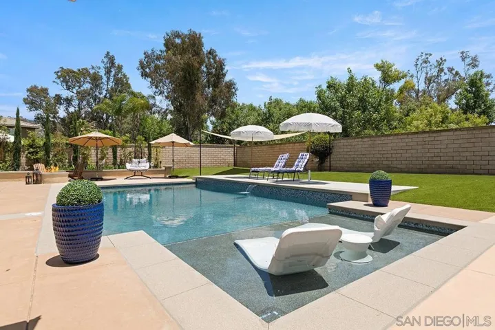 Swimming Pool/Hot Tub/Sauna