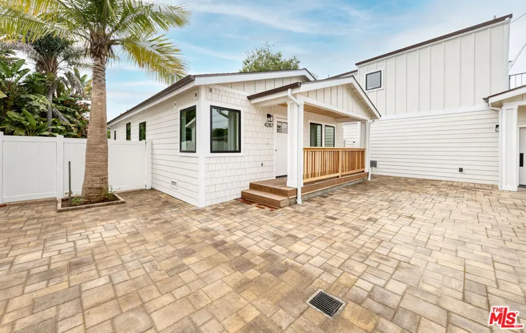 4287 La Salle Avenue, Culver City, California 90232