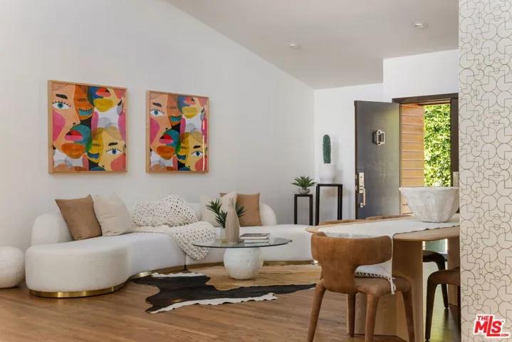 4426 Irvine Avenue, Studio City, California 91602