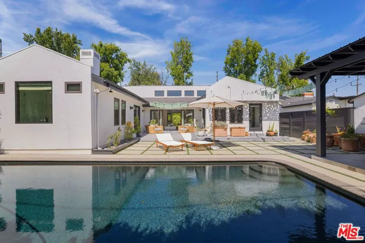 4426 Irvine Avenue, Studio City, California 91602