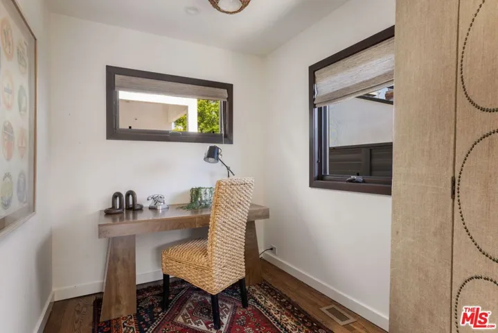 4426 Irvine Avenue, Studio City, California 91602