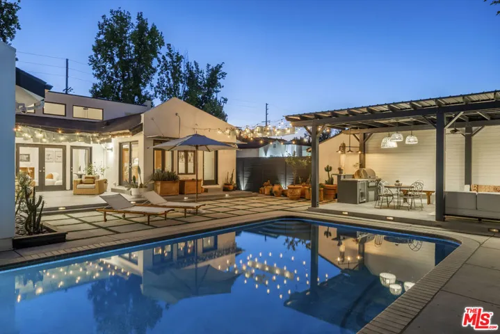 4426 Irvine Avenue, Studio City, California 91602