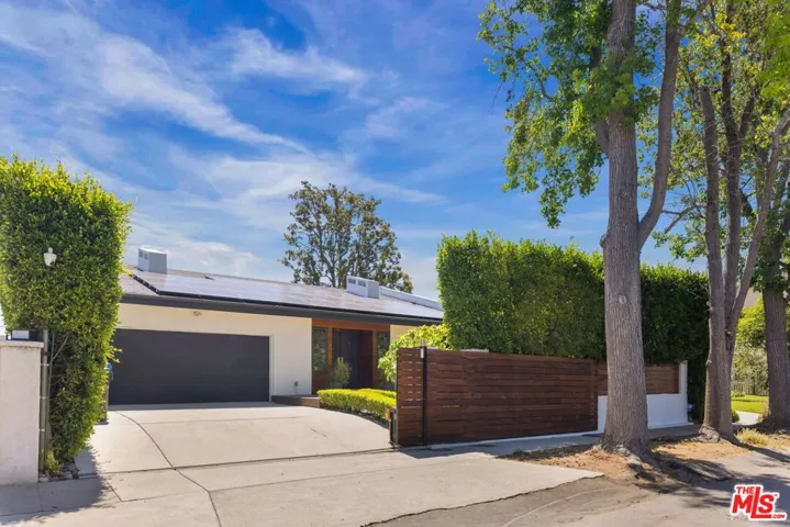 4426 Irvine Avenue, Studio City, California 91602