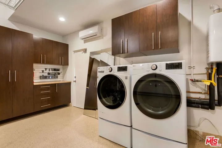 4426 Irvine Avenue, Studio City, California 91602
