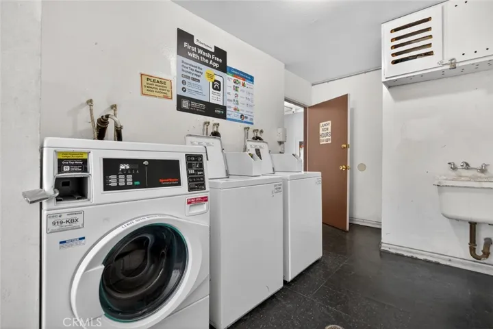 5412 Lindley Avenue 322, Encino, California 91316
