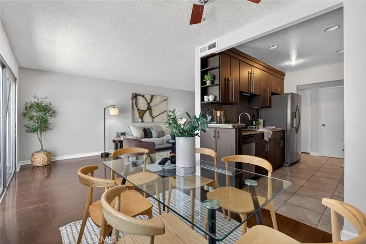 5412 Lindley Avenue 322, Encino, California 91316