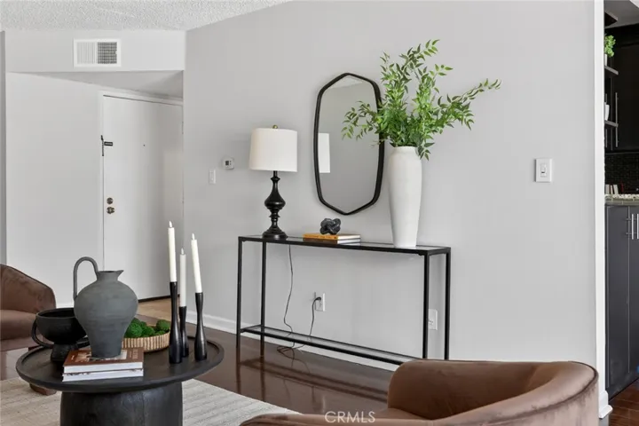 5412 Lindley Avenue 322, Encino, California 91316