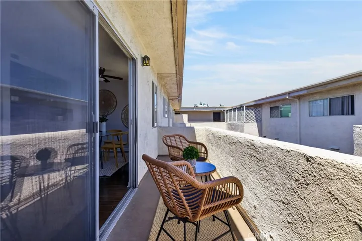 5412 Lindley Avenue 322, Encino, California 91316