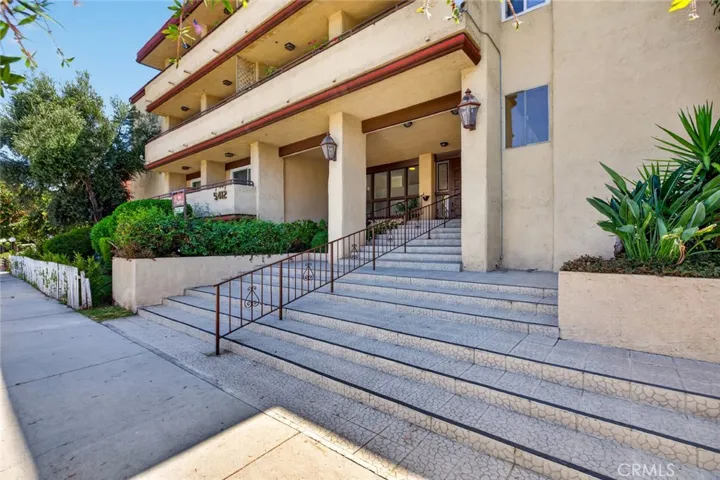 5412 Lindley Avenue 322, Encino, California 91316