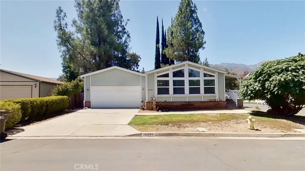10301 Wagonroad W